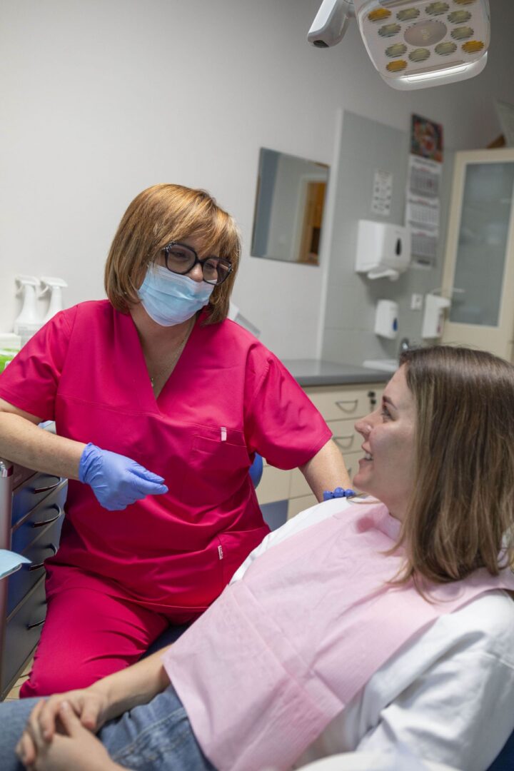 Empatyczne podejście personelu Nowa MED – opieka nad pacjentem z lękiem przed bólem.